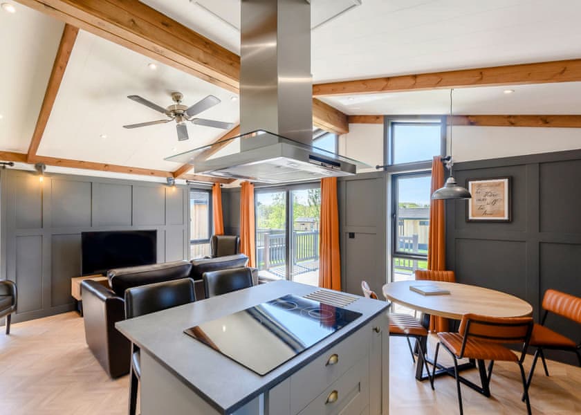 Oxhill Lodge Premier - Stratford Upon Avon Lodge Retreat, Snitterfield, Stratford Upon Avon