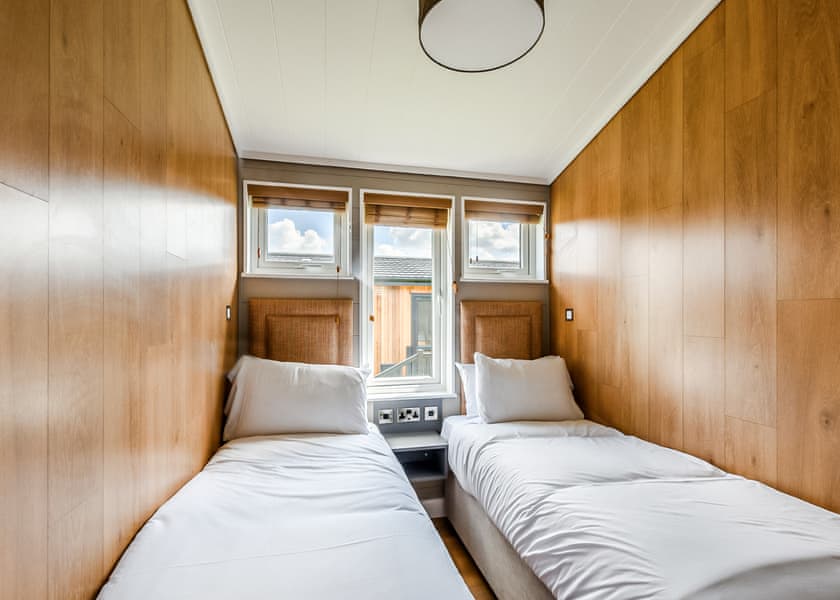 Wilmcote Lodge - Stratford Upon Avon Lodge Retreat, Snitterfield, Stratford Upon Avon