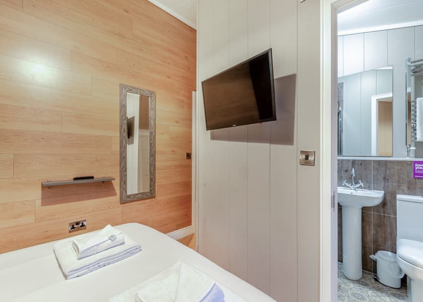 Wilmcote Lodge Premier - Stratford Upon Avon Lodge Retreat, Snitterfield, Stratford Upon Avon