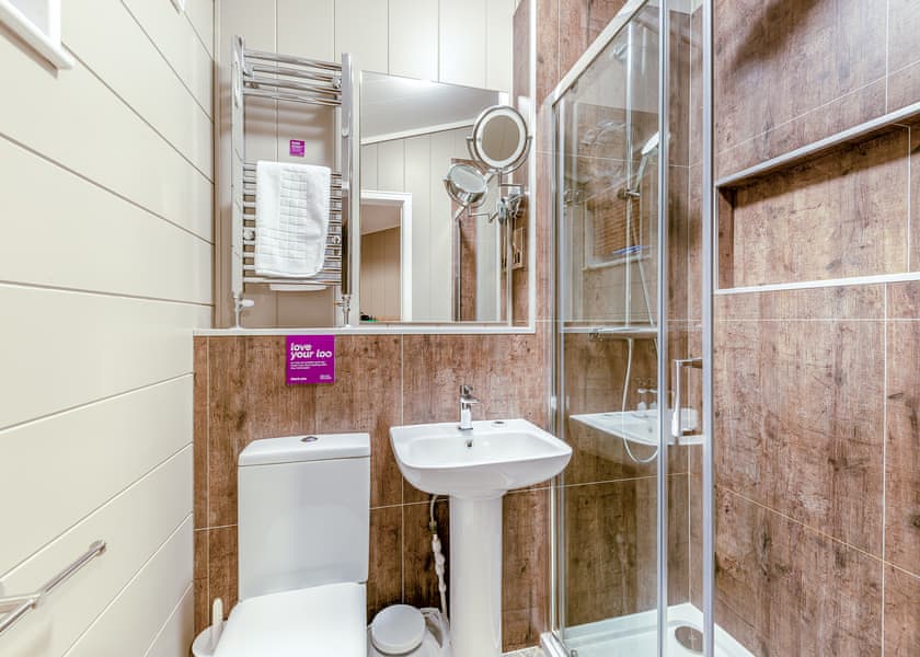 Wilmcote Lodge Premier - Stratford Upon Avon Lodge Retreat, Snitterfield, Stratford Upon Avon