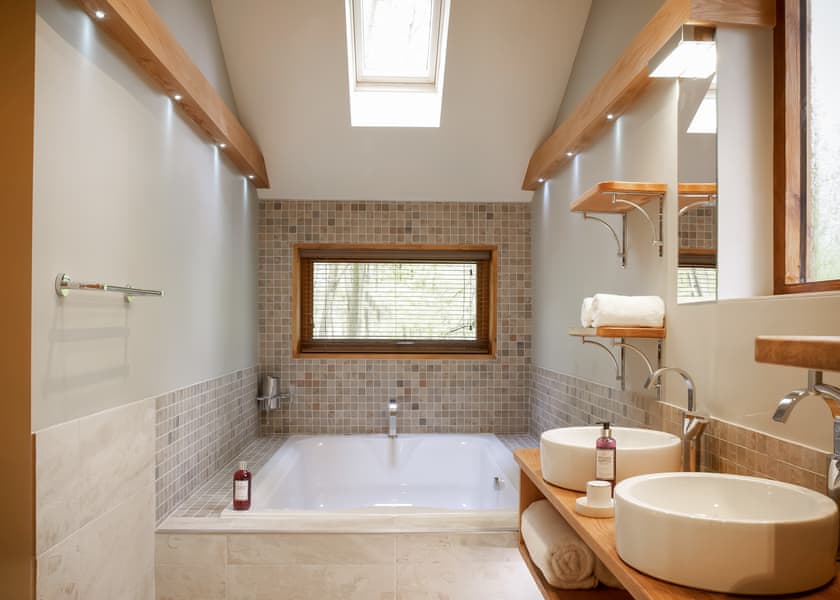 Classic Golden Oak Hideaway - Strathyre Lodges, Callander, Stirlingshire