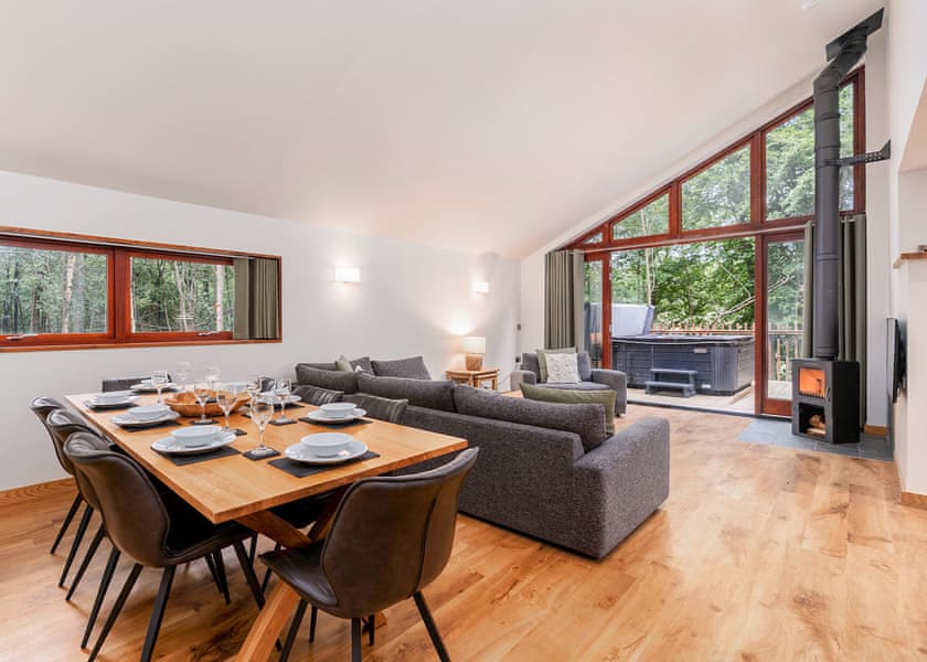 Golden OakTreehouse - Strathyre Lodges, Callander, Stirlingshire