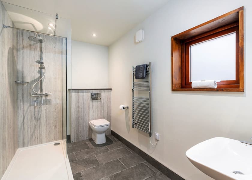 Golden OakTreehouse - Strathyre Lodges, Callander, Stirlingshire