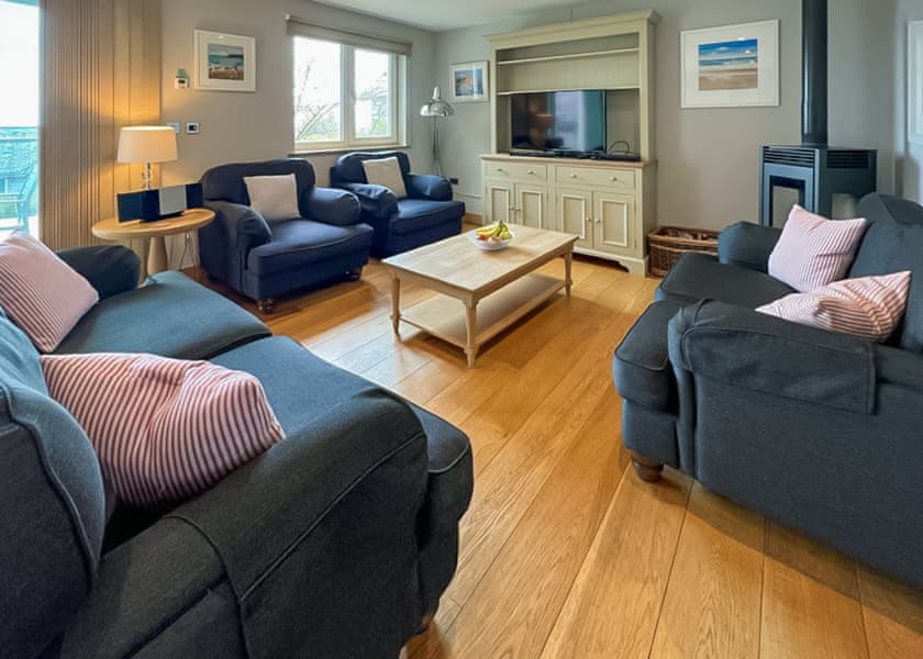 19 Poldon Lodge - Swandown Lodges, Cricket St Thomas, Chard