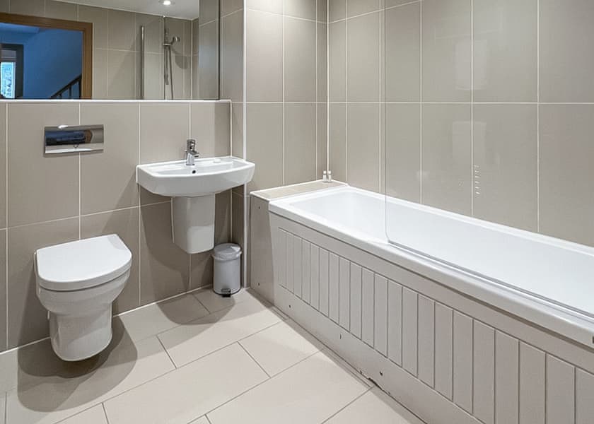 19 Poldon Lodge - Swandown Lodges, Cricket St Thomas, Chard