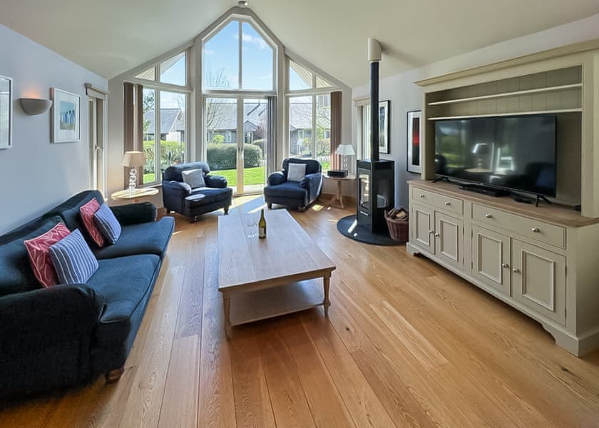 3 Blackdown Lodge - Swandown Lodges, Cricket St Thomas, Chard