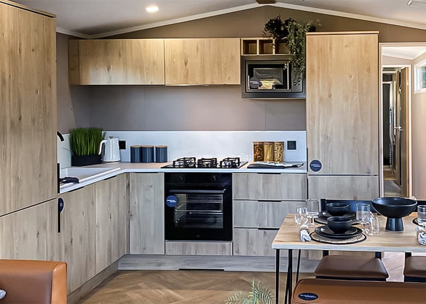 3 Bed Platinum Hot Tub Caravan - Sandaway Beach Holiday Park, Combe Martin