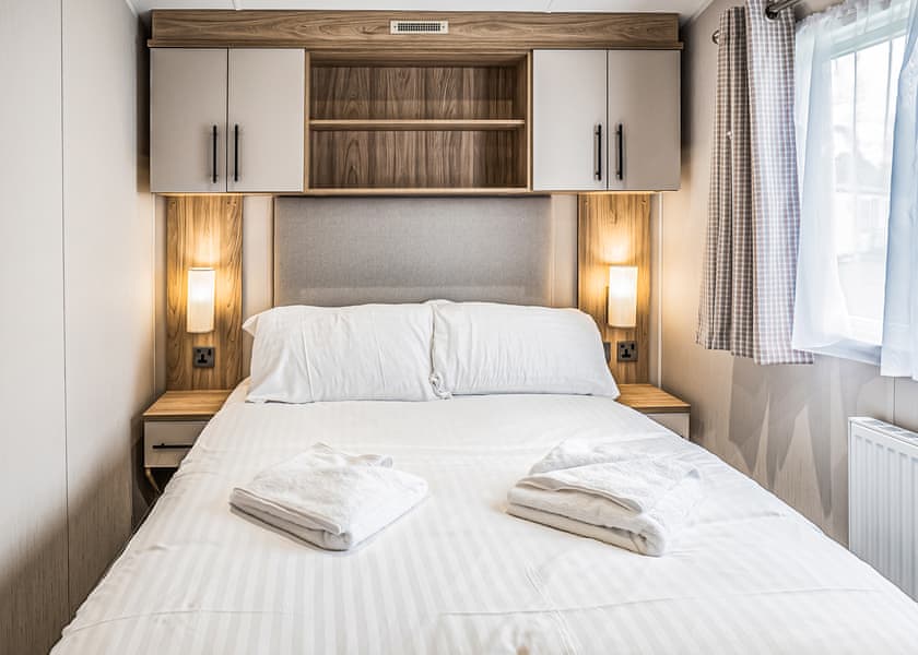 Gold Select 2 - Springwood Holiday Park, Kelso