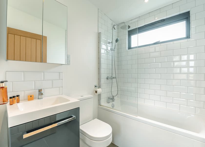 Panorama Retreat - Swanborough Lakes Luxury Lodges, Lewes