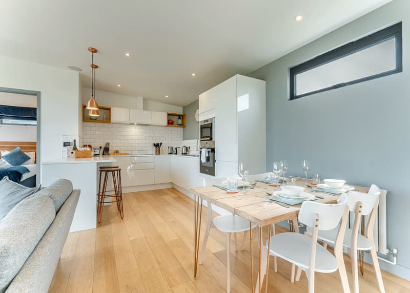 Caburn View Retreat - Swanborough Lakes Luxury Lodges, Lewes