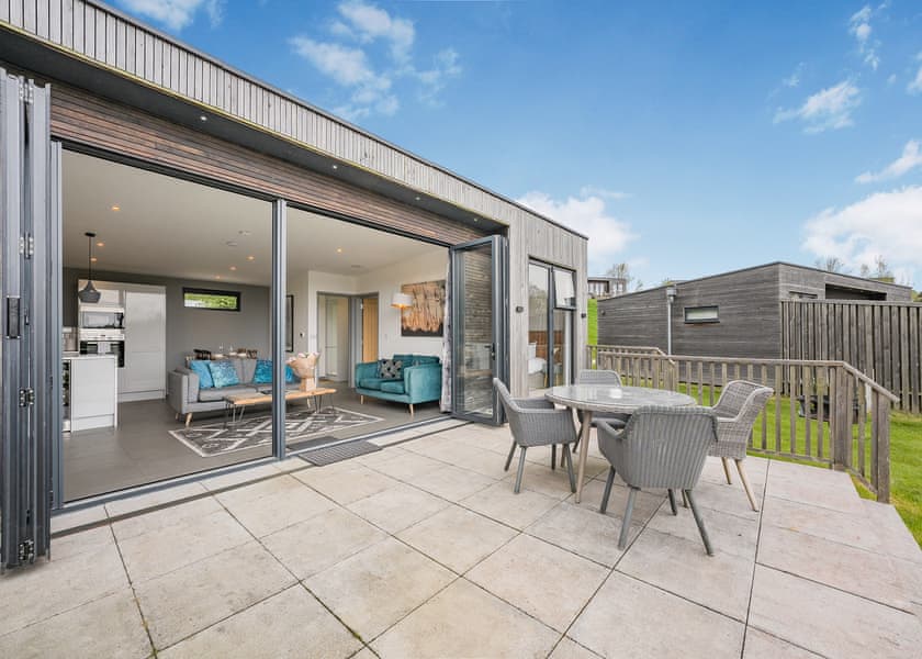 Lakeview Retreat - Swanborough Lakes Luxury Lodges, Lewes