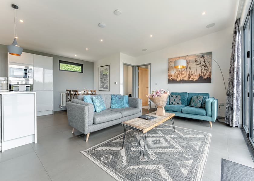 Lakeview Retreat - Swanborough Lakes Luxury Lodges, Lewes