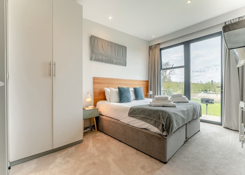 Lakeview Retreat - Swanborough Lakes Luxury Lodges, Lewes