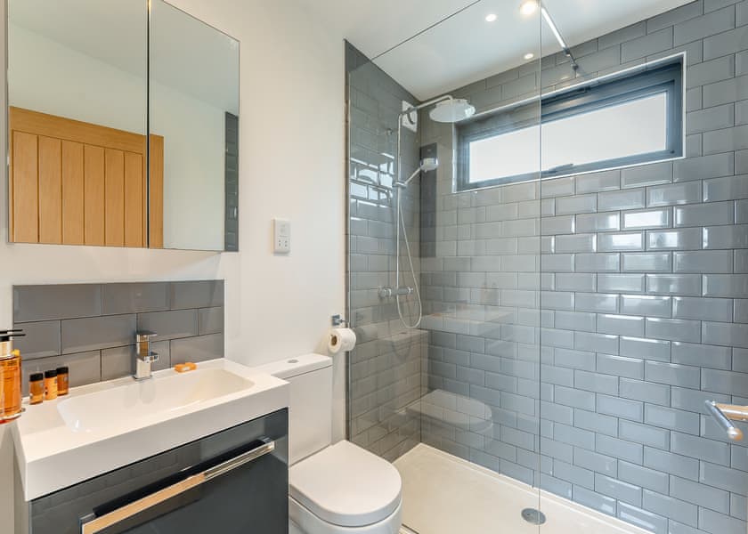 Lakeview Retreat - Swanborough Lakes Luxury Lodges, Lewes