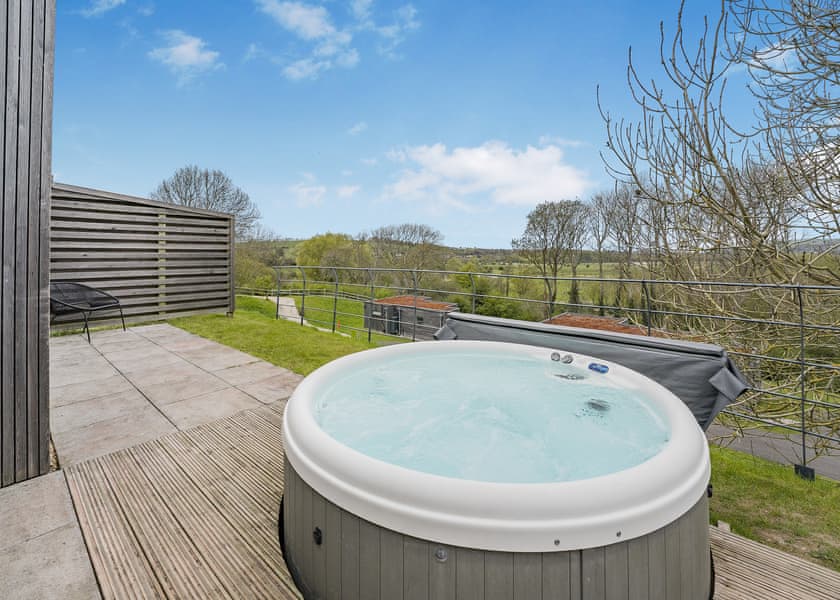 Woodland View Retreat - Swanborough Lakes Luxury Lodges, Lewes