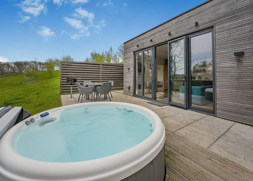 Woodland View Retreat (Pet) - Swanborough Lakes Luxury Lodges, Lewes