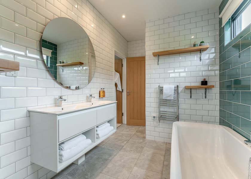 Woodland View Retreat (Pet) - Swanborough Lakes Luxury Lodges, Lewes