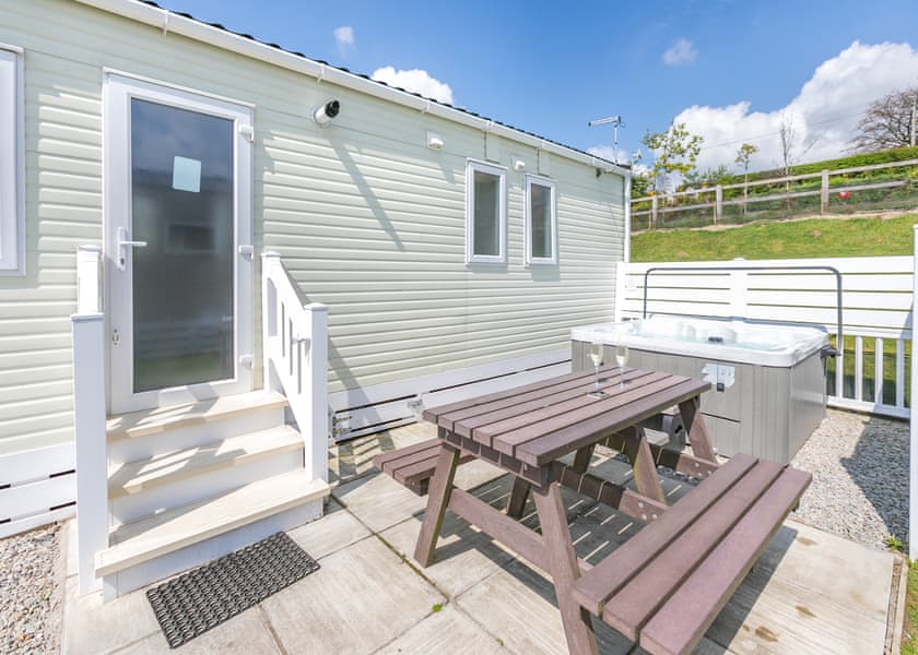 Valley View 2Bed Hot Tub Holiday Caravan Pentillie - Tamar View Holiday Park, St Ann’s Chapel, Callington