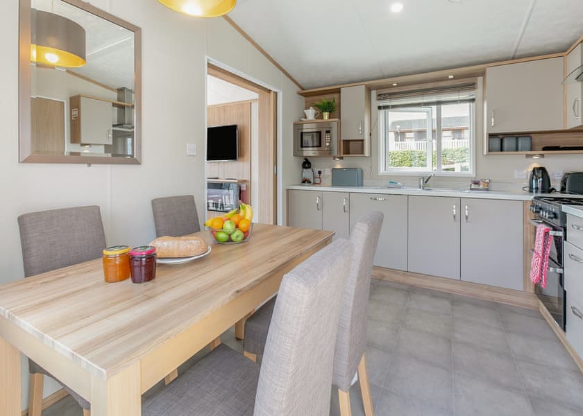 Valley View 2Bed Hot Tub Holiday Caravan Pentillie - Tamar View Holiday Park, St Ann’s Chapel, Callington