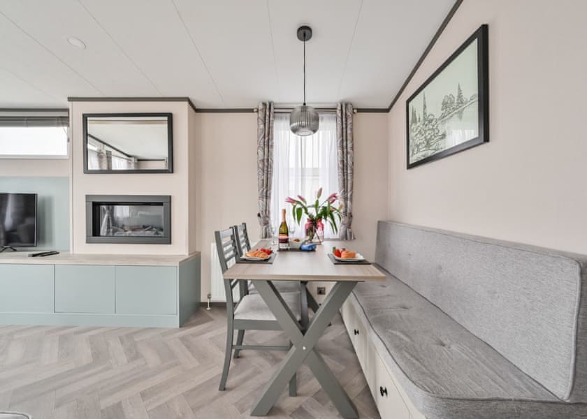 Valley View 2 Bed Holiday Caravan – Lanhydrock - Tamar View Holiday Park, St Ann’s Chapel, Callington