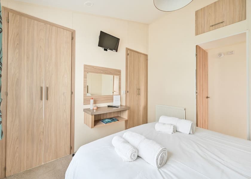 Valley View 2 Bed Hot Tub Holiday Lodge – Polperro - Tamar View Holiday Park, St Ann’s Chapel, Callington