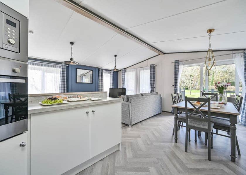 Cherry Tree Lodge - Notter Bridge Holiday Park, Notter Bridge, Saltash