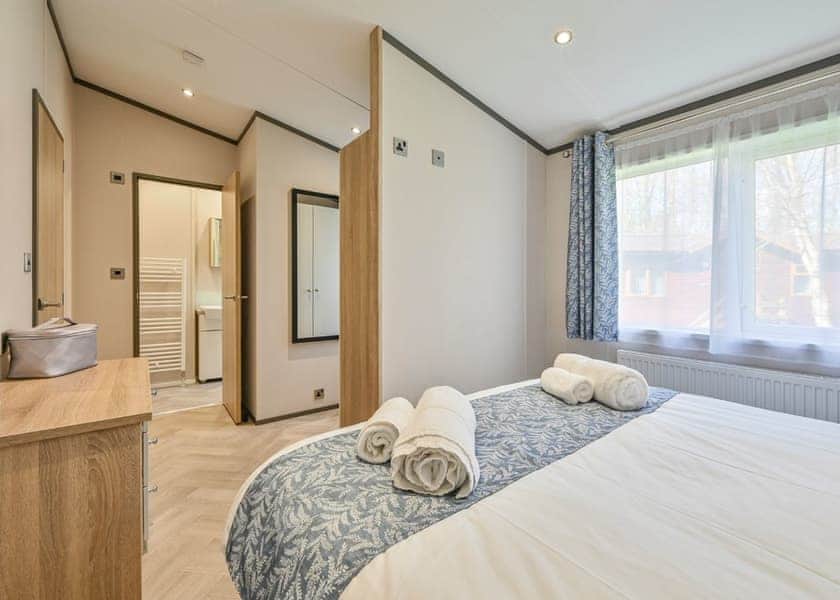 Cherry Tree Lodge - Notter Bridge Holiday Park, Notter Bridge, Saltash