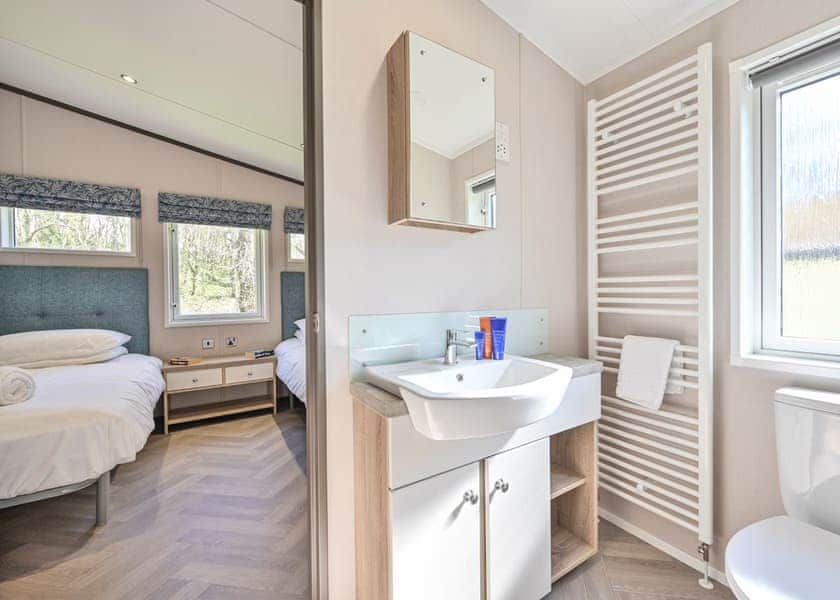 Cherry Tree Lodge - Notter Bridge Holiday Park, Notter Bridge, Saltash