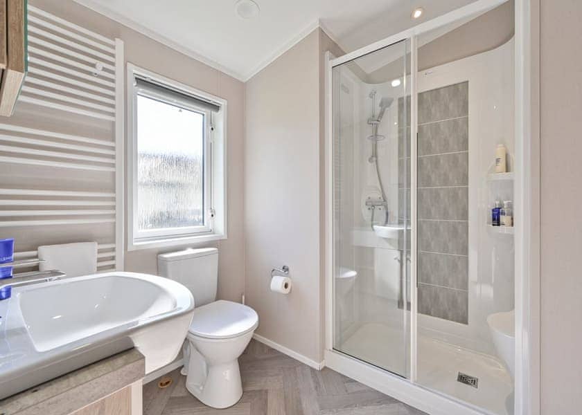 Cherry Tree Lodge - Notter Bridge Holiday Park, Notter Bridge, Saltash