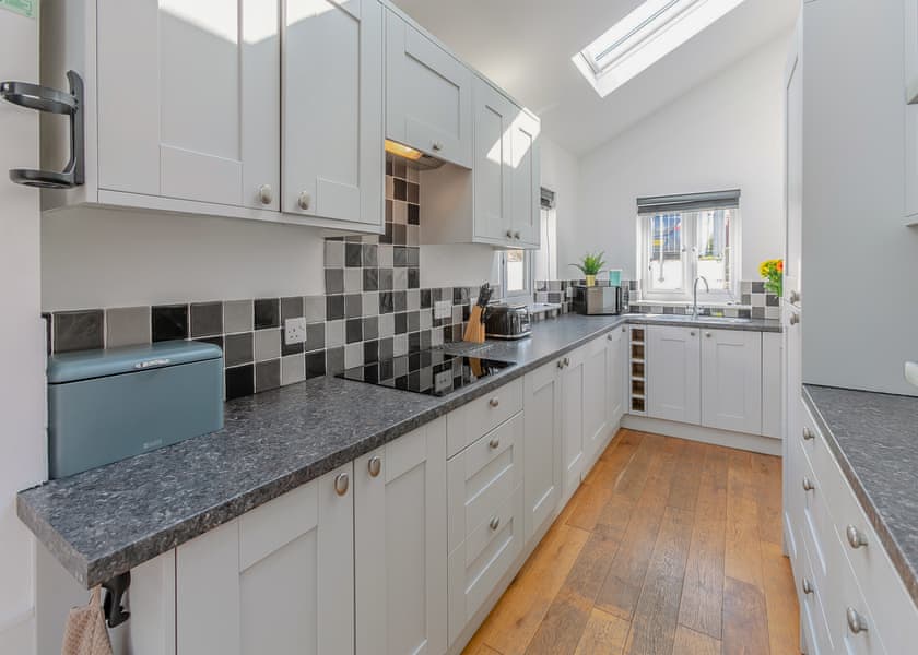 Tamar Valley 3 Bed Cottage Hot Tub Enclosed Garden - Tamar View Holiday Park, St Ann’s Chapel, Callington