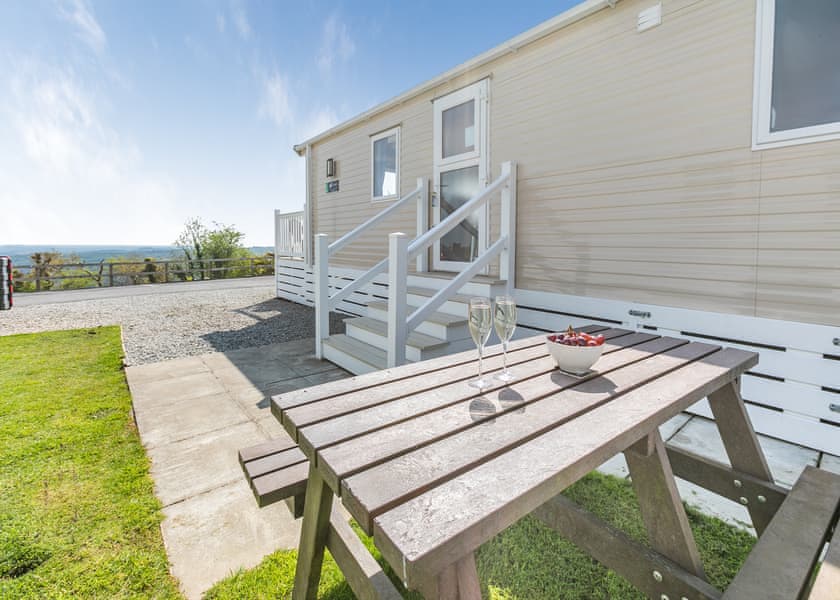 Valley View 2 Bed Hot Tub Holiday Caravan Heligan - Tamar View Holiday Park, St Ann’s Chapel, Callington