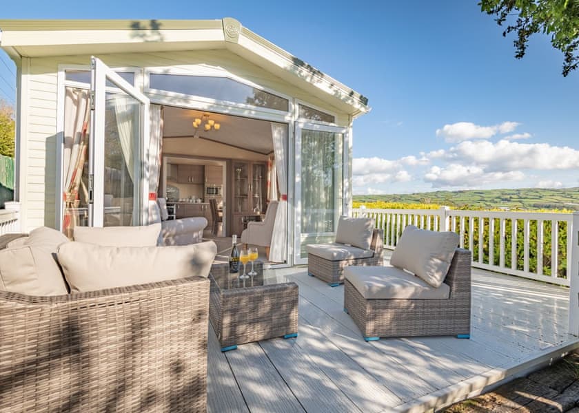 Hillside Lodge - Tan Rallt Holiday Park & Spa, Abergele