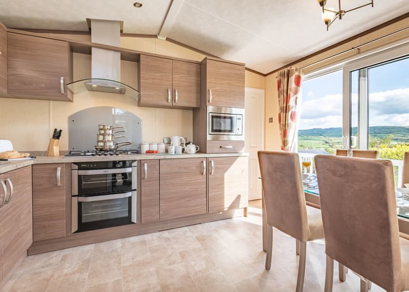 Hillside Lodge - Tan Rallt Holiday Park & Spa, Abergele