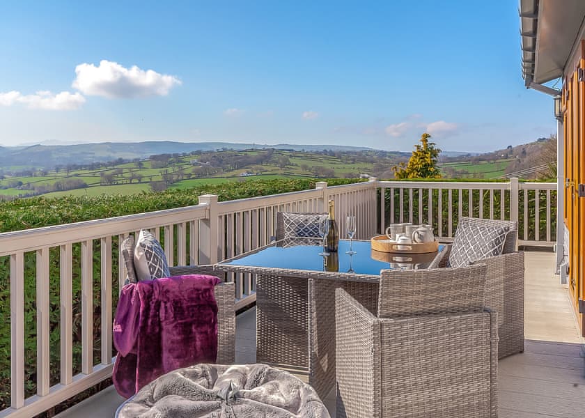 Cliff Top Lodge - Tan Rallt Holiday Park & Spa, Abergele