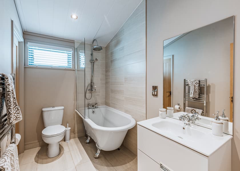 Ivy Lodge VIP - The Astbury Golf and Lodge Resort, Bridgnorth