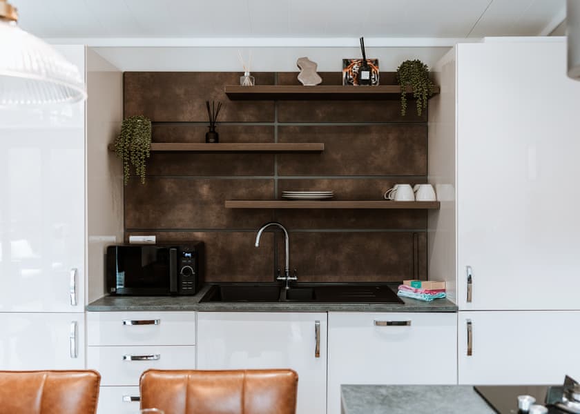 Willow Lodge VIP Hot Tub and Pet Friendly - The Astbury Golf and Lodge Resort, Bridgnorth