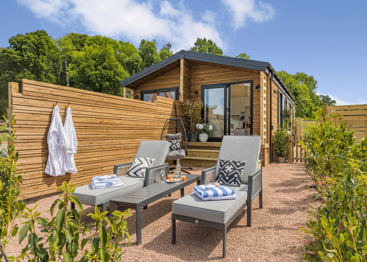 The Barns at Blackwater Meadow - Holiday lodge in Central England - Image 2