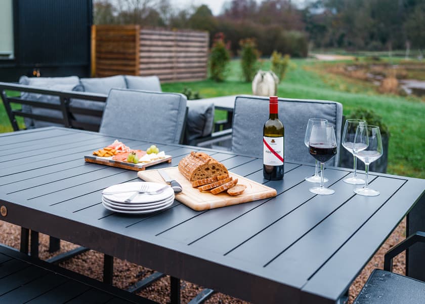 Three Bed Barn (Pet) - The Barns at Blackwater Meadow, Ellesmere