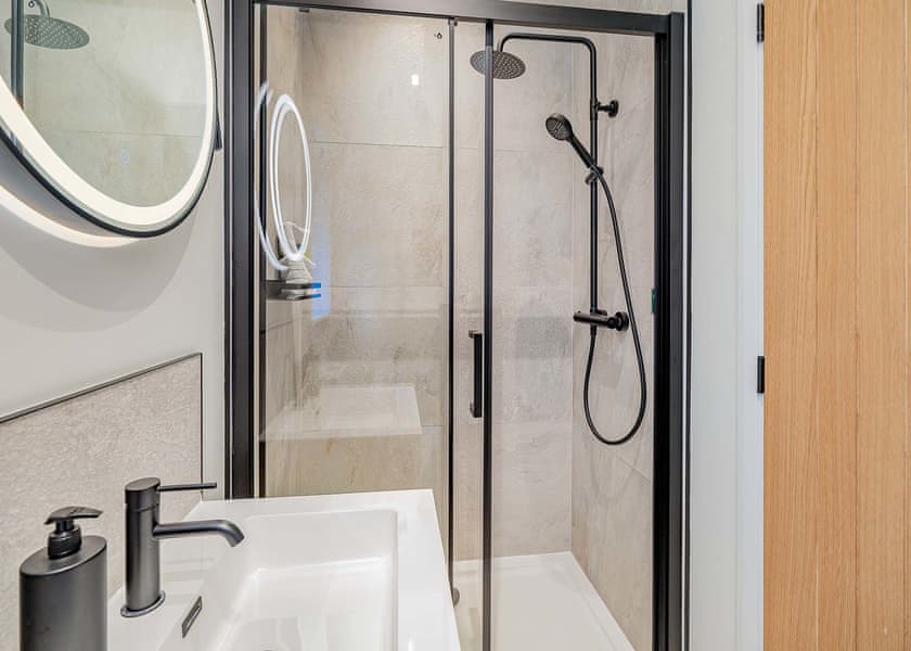 Three Bed Barn (Pet) - The Barns at Blackwater Meadow, Ellesmere