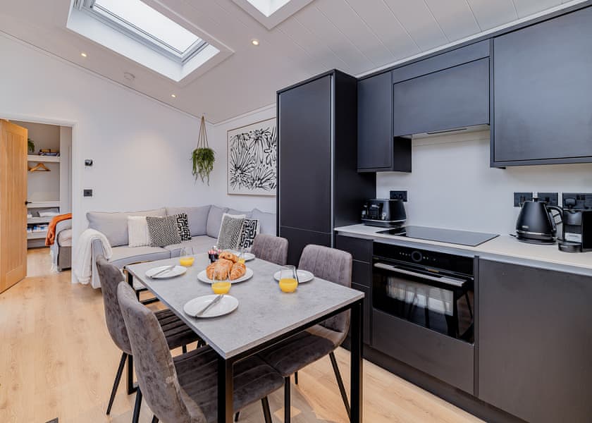 The Stargazer (Pet) - The Barns at Blackwater Meadow, Ellesmere