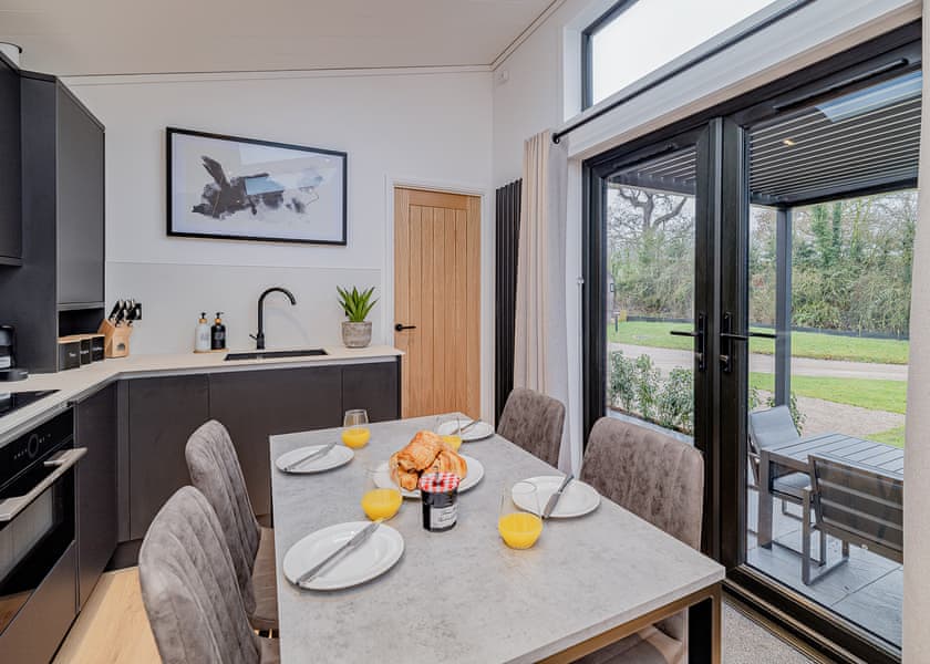 The Stargazer (Pet) - The Barns at Blackwater Meadow, Ellesmere