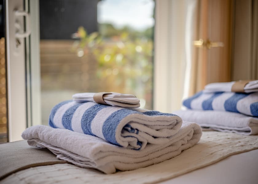 Retreat Barn (Pet) - The Barns at Blackwater Meadow, Ellesmere