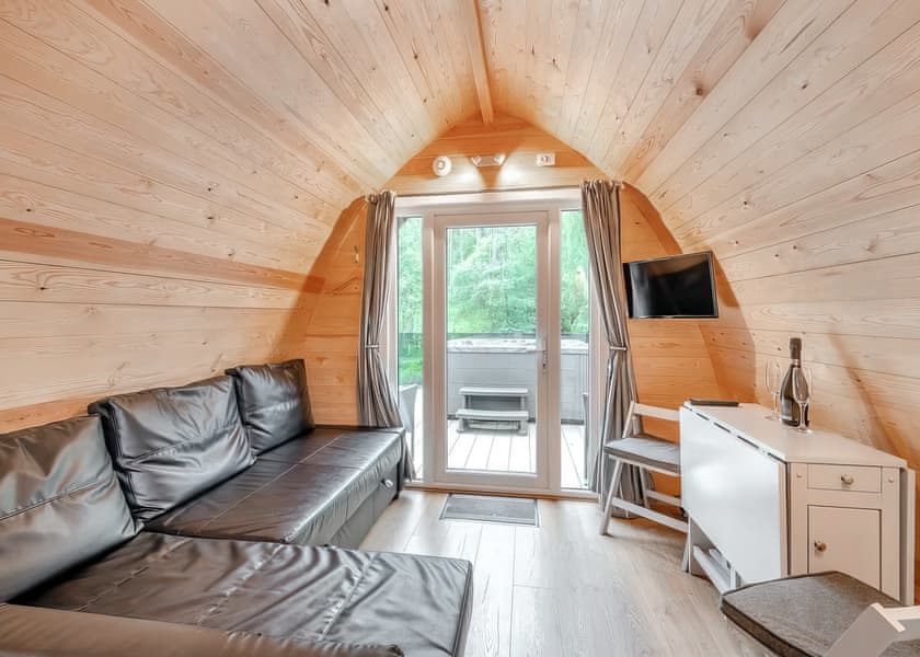 Riverside Hot Tub Pod 4 | Riverside Hot Tub Pod - Tyndrum Holiday Park, Tyndrum