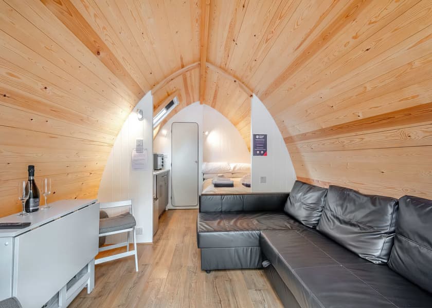 Riverside Hot Tub Pod 4 | Riverside Hot Tub Pod - Tyndrum Holiday Park, Tyndrum