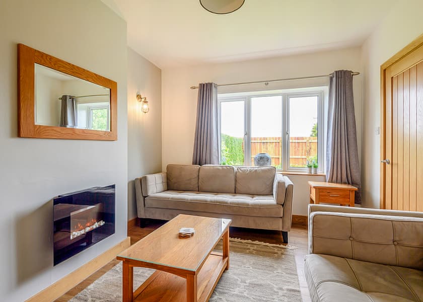 Squirrel Cottage - Grange Leisure Park, Mablethorpe