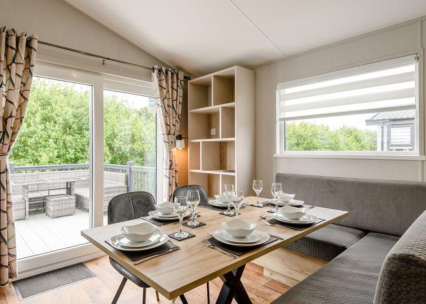 Platinum 4 Berth Lodge - Grange Leisure Park, Mablethorpe