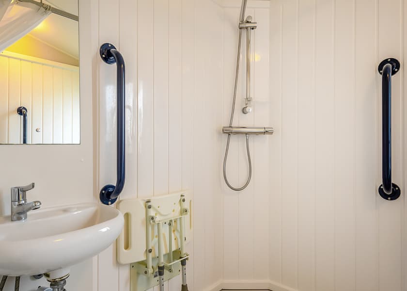 Silver 6 WCF Caravan Pet Friendly - Grange Leisure Park, Mablethorpe