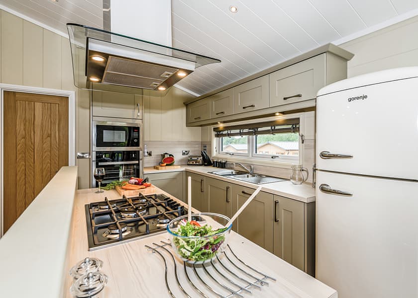 Typical Elonby 2 Premier