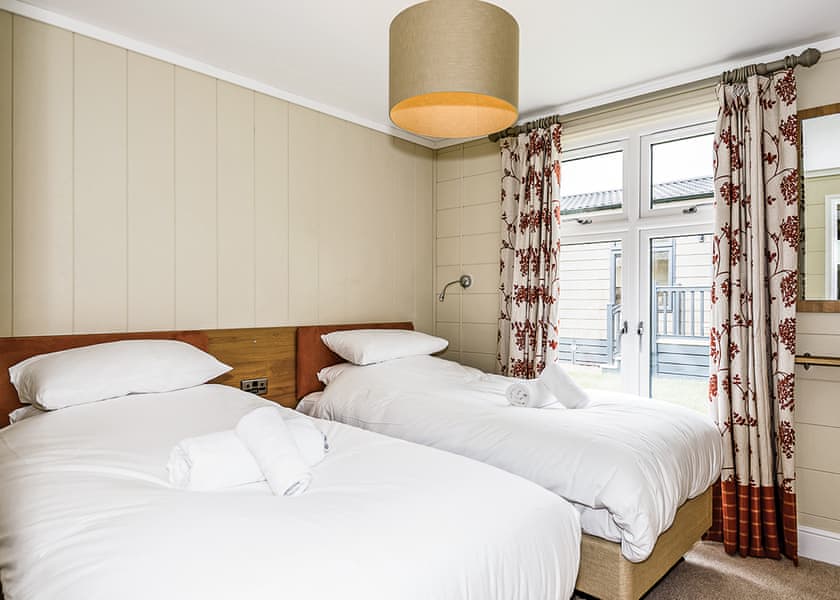 Typical Elonby 2 Premier