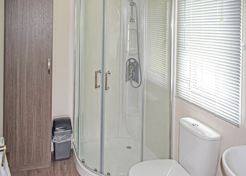 Safari Lodge (Pet), Safari Lodge - The Hollies Kessingland, Kessingland, near Lowestoft